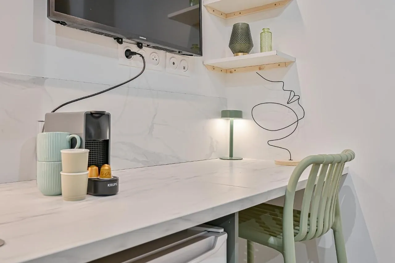 Joli Paris-hyper Centre Apartment *